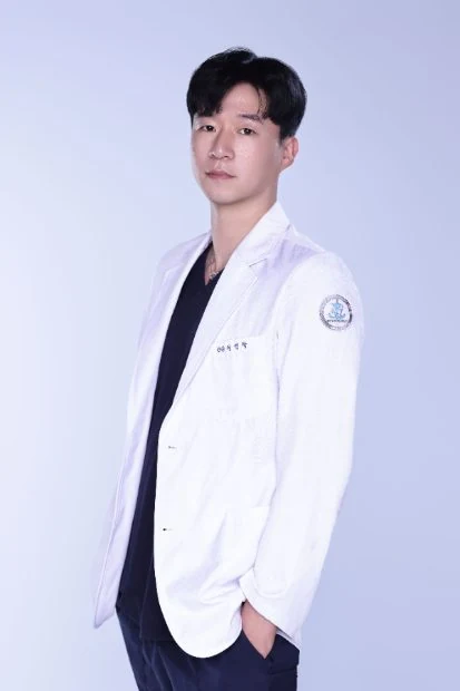 이연학 원장